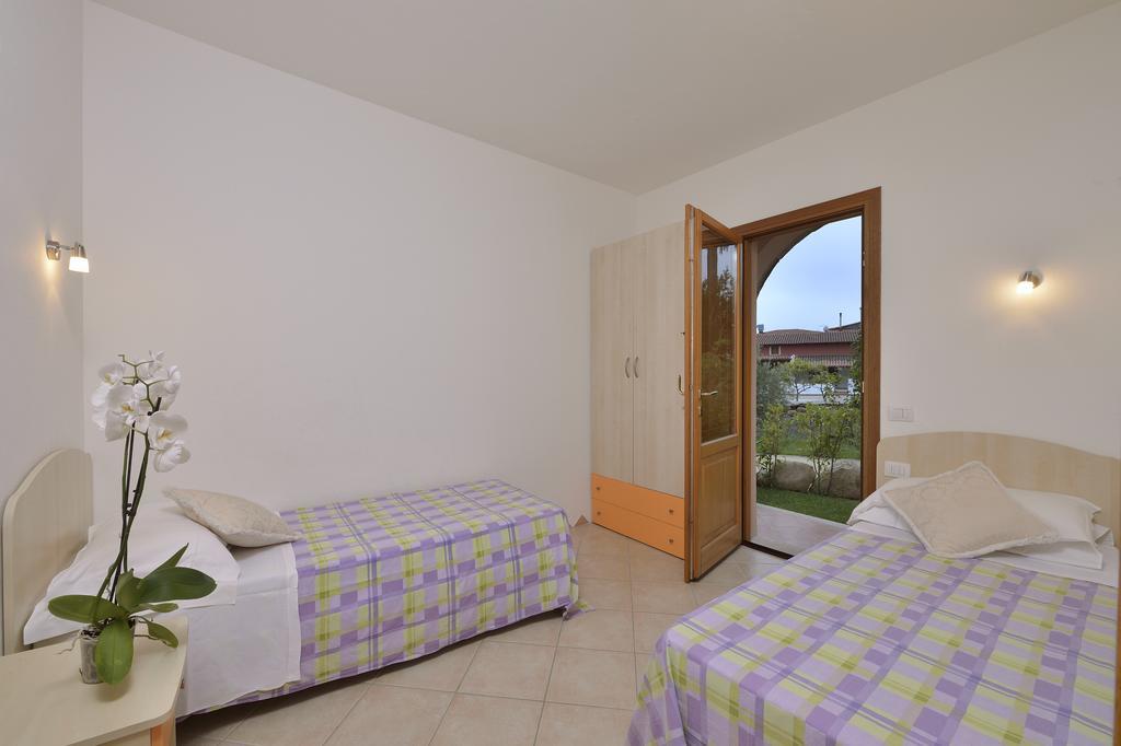 Residence Le Zagare San Teodoro  Buitenkant foto
