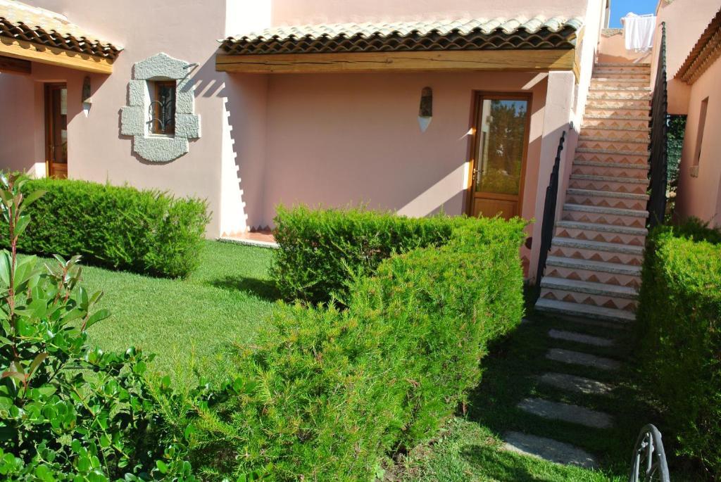 Residence Le Zagare San Teodoro  Buitenkant foto