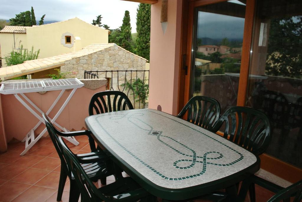 Residence Le Zagare San Teodoro  Buitenkant foto
